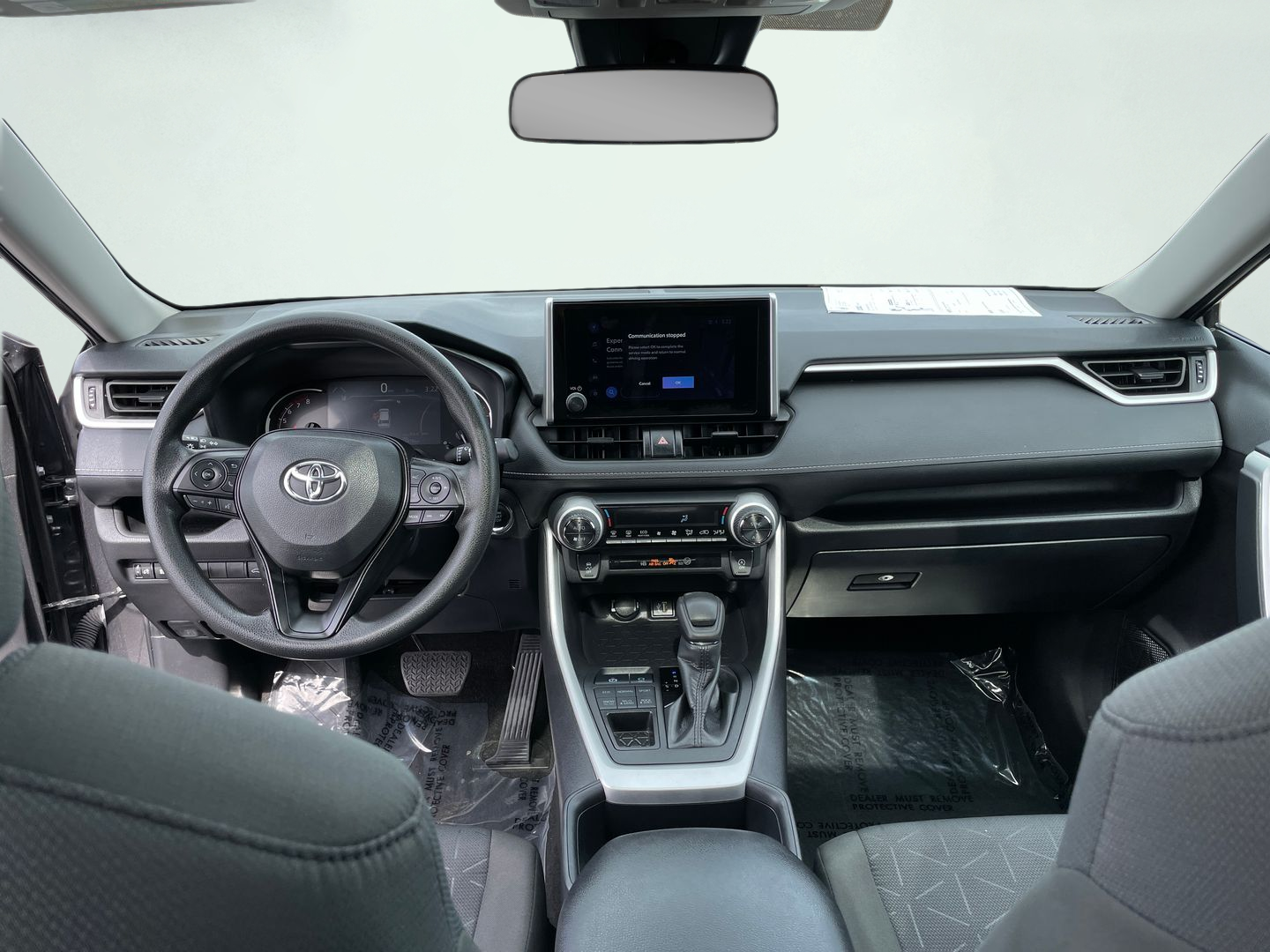 2025 Toyota RAV4 XLE - Photo 19