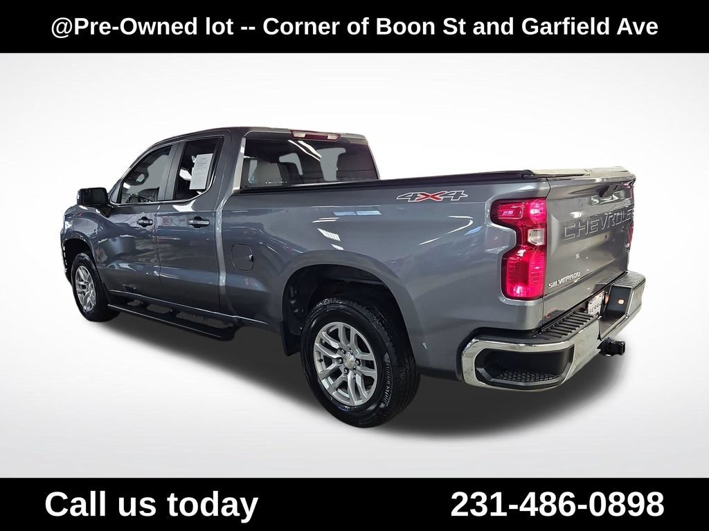 Used 2021 SATIN STEEL METALLIC Chevrolet LT image 3