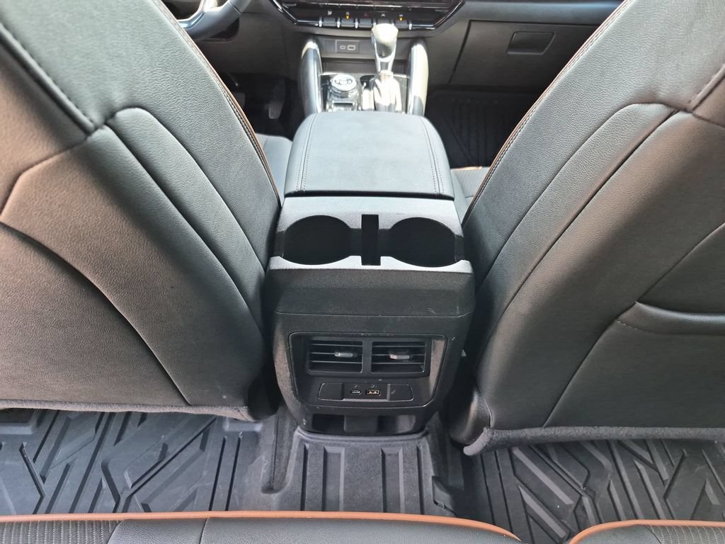 Used 2025 Onyx Black GMC AT4 image 34