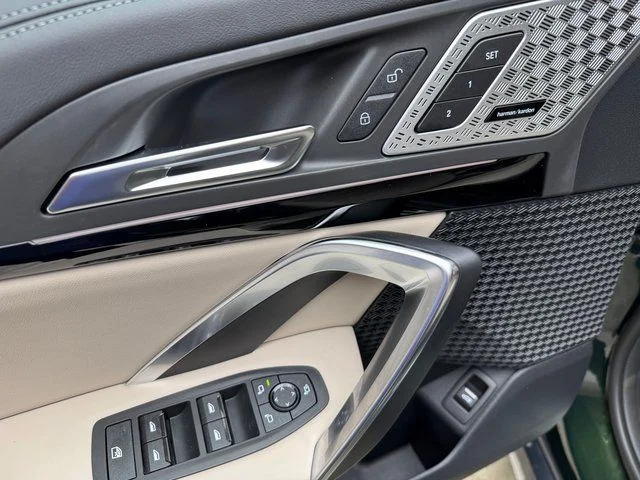 2025 BMW X1 28i - Photo 11