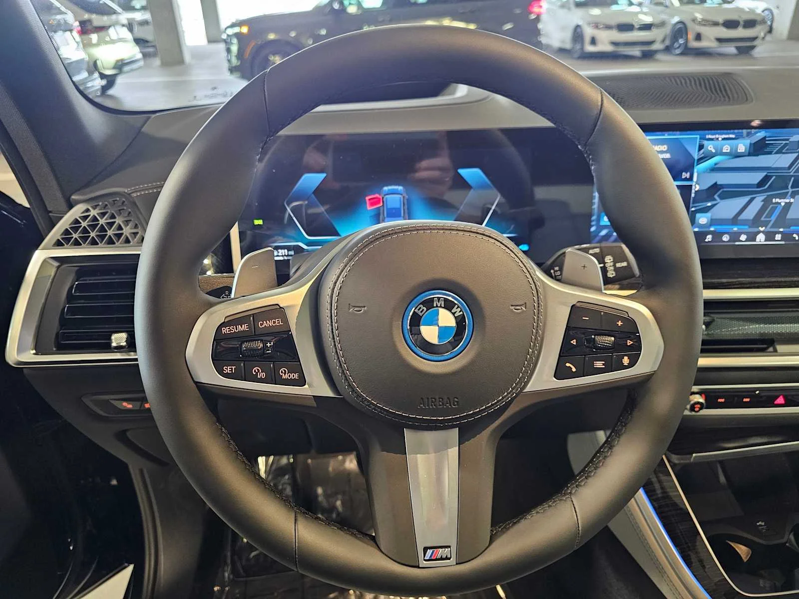 New 2026 Carbon Black Metallic BMW xDrive50e image 11