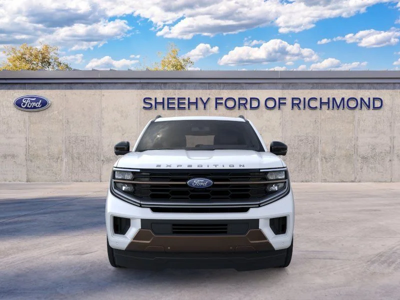 New 2026 Star White Metallic Tri-Coat Ford King Ranch image 7