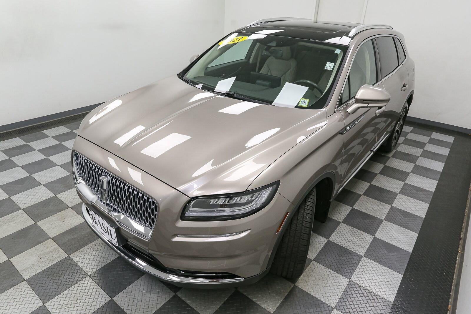 Used 2021 Iced Mocha Lincoln Reserve image 6