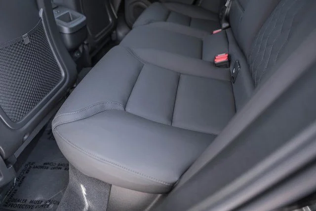 2026 Volvo XC60 Plus - Photo 30