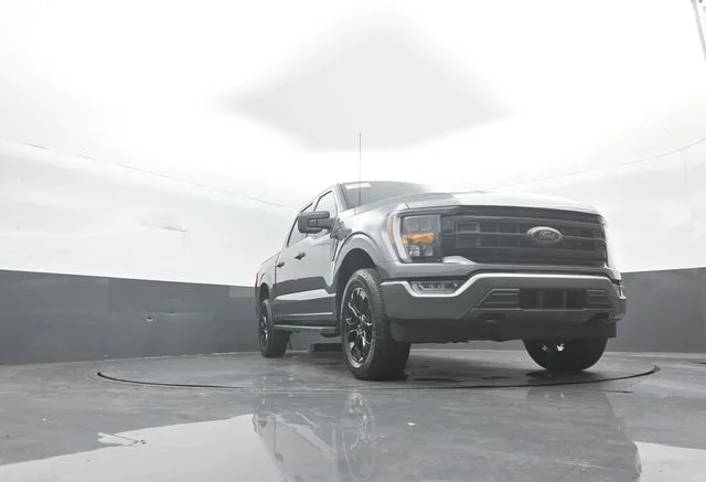 Certified Used 2023 Gray Metallic Ford XLT image 36