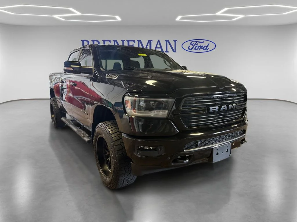 Certified Used 2021 Diamond Black Ram Big Horn/Lone Star image 3