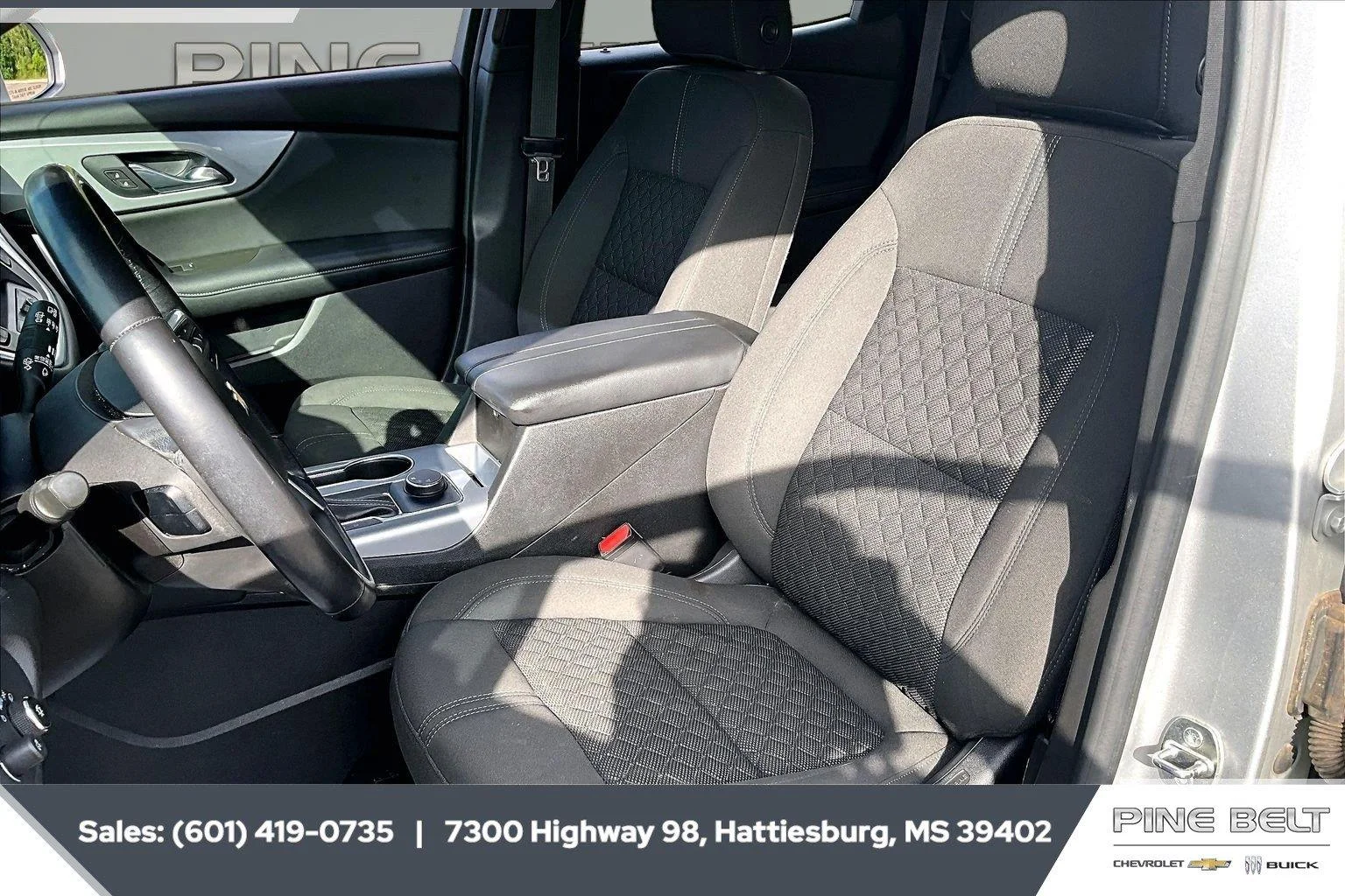 Used 2020 SILVER ICE METALLIC Chevrolet LT image 18