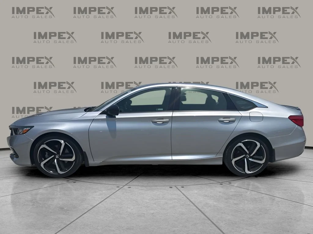 Used 2022  Honda Sport image 2