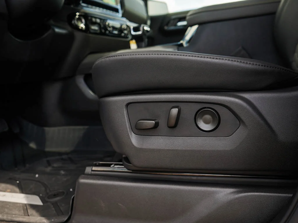 2026 Chevrolet Silverado 1500 ZR2 - Photo 15