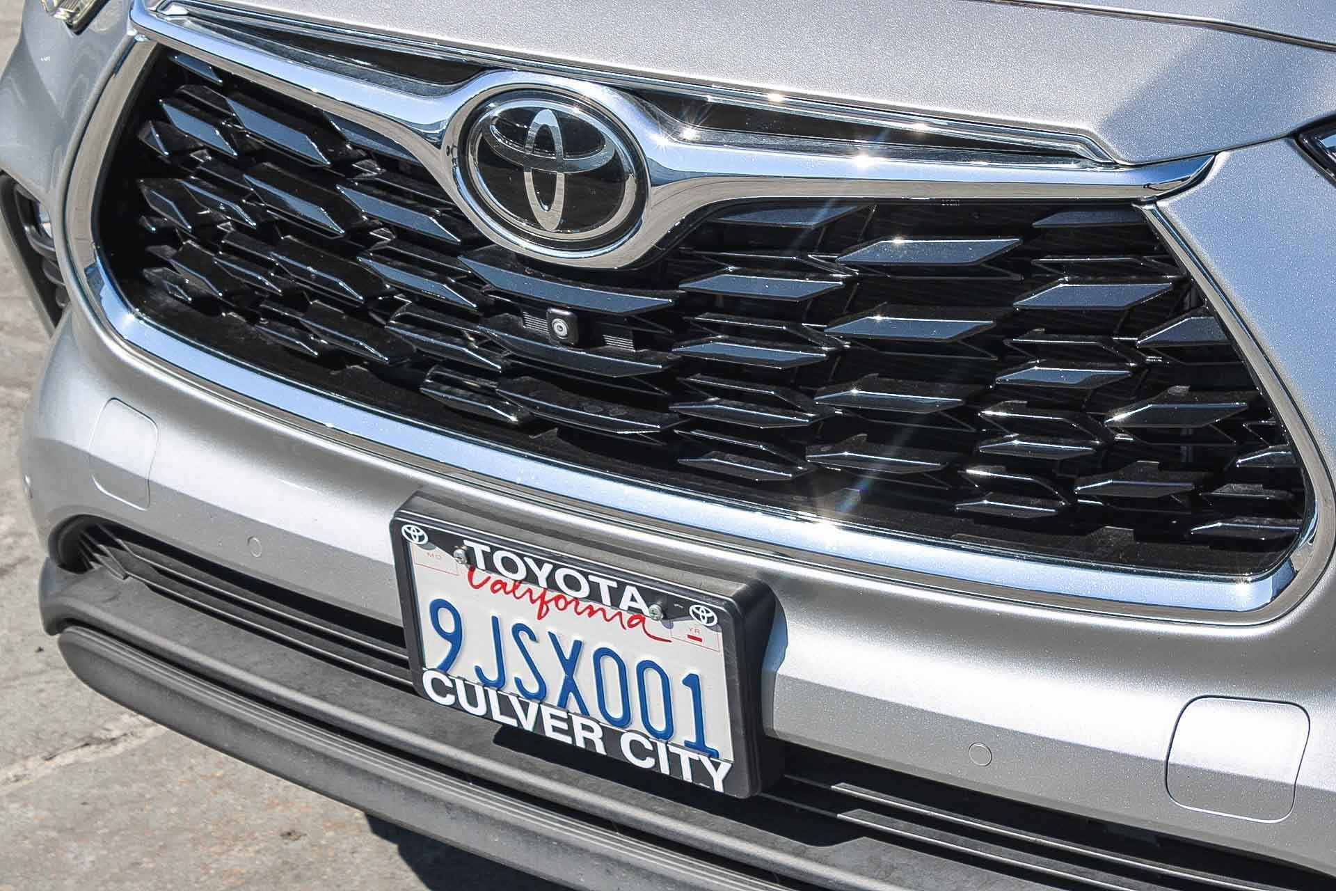 Used 2023 Celestial Silver Metallic Toyota Limited image 5