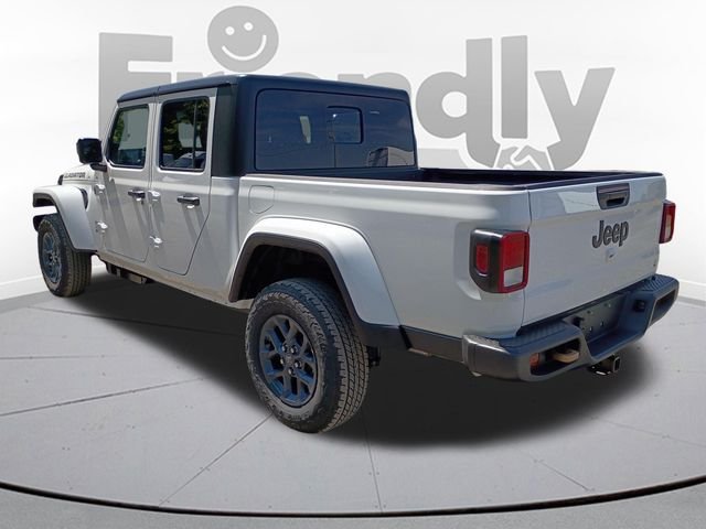 New 2026 Bright White Clear-Coat Exterior Paint Jeep 85th Anniversary Edition image 7
