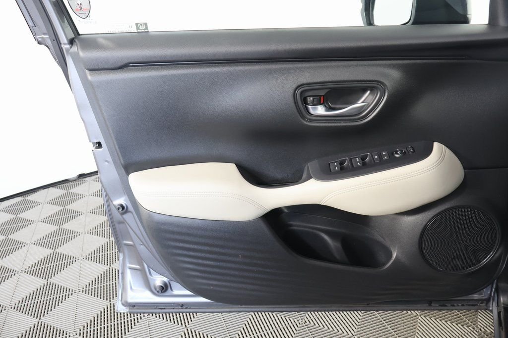 2025 Honda HR-V LX - Photo 10