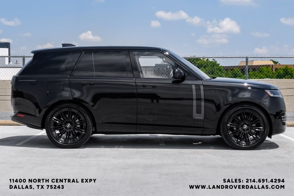 Used 2024 Black Land Rover Autobiography image 5