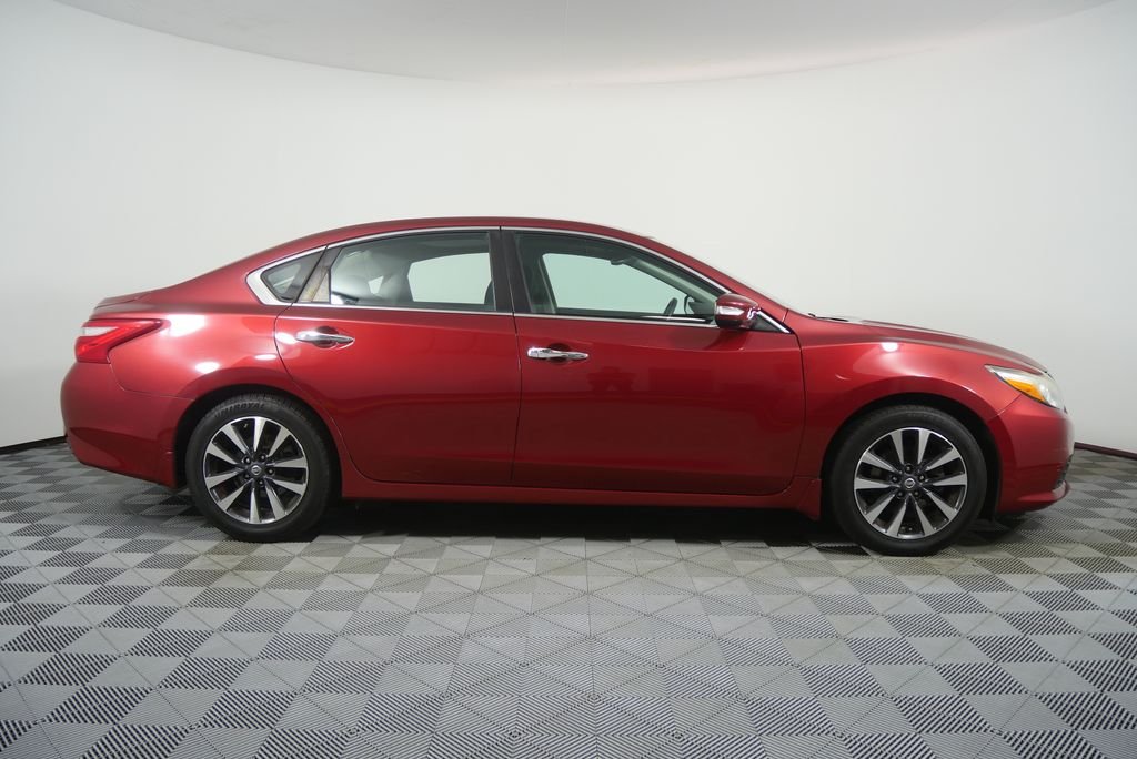 Used 2016 Nissan Altima SV with VIN 1N4AL3AP9GC122086 for sale in Duluth, GA