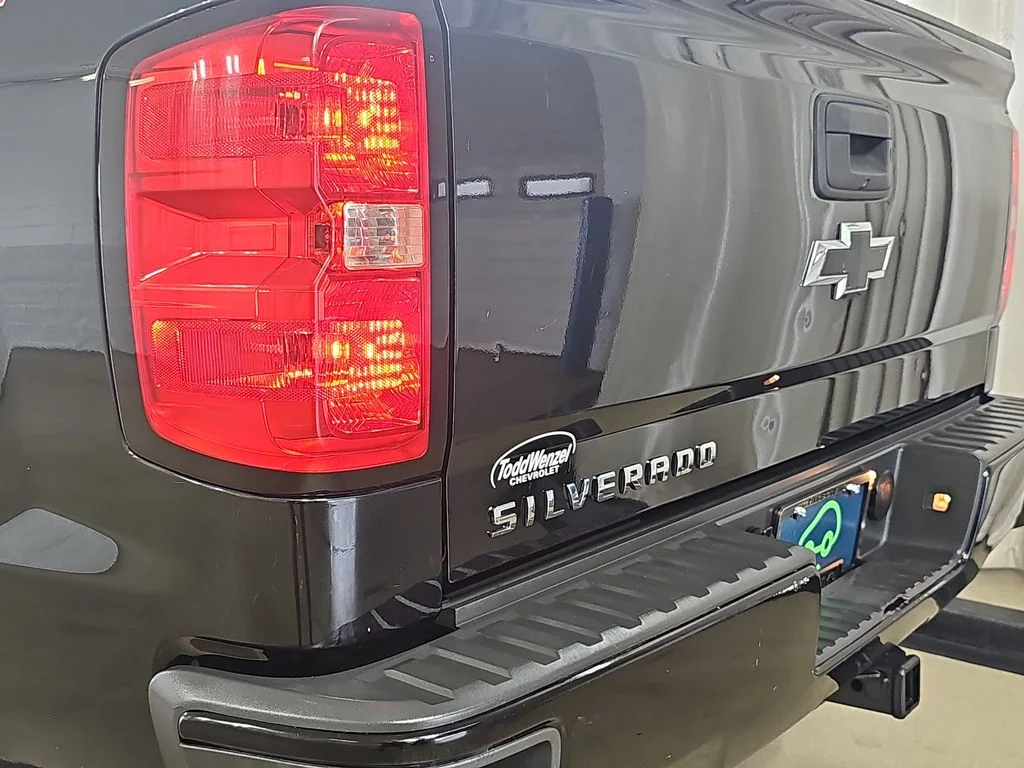 Used 2017 Black Chevrolet Custom image 38