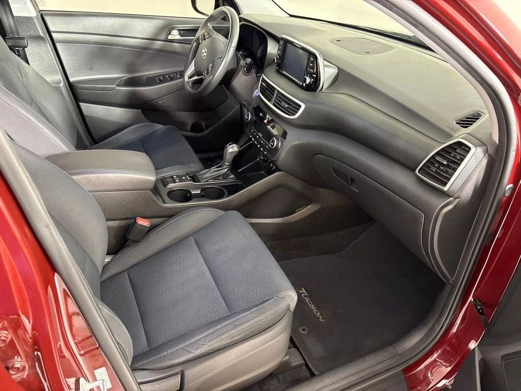 Used 2019 Red Hyundai Night image 18