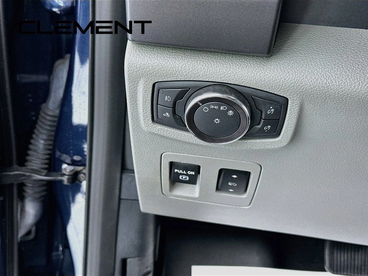 Used 2019 Blue Ford XLT image 14