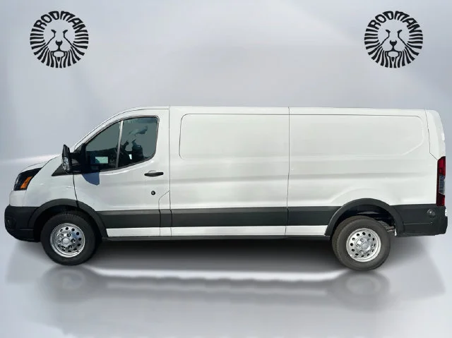 New 2025 White Ford Base image 10