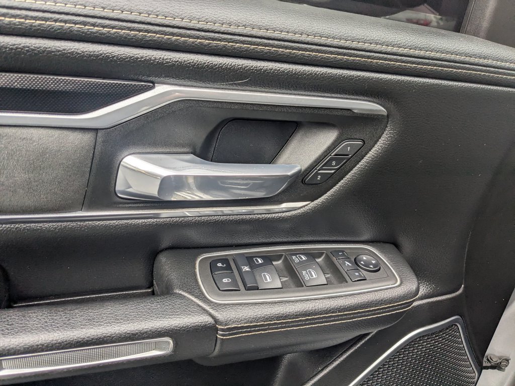 Used 2022 Billet Silver Metallic Clearcoat Ram Laramie image 12