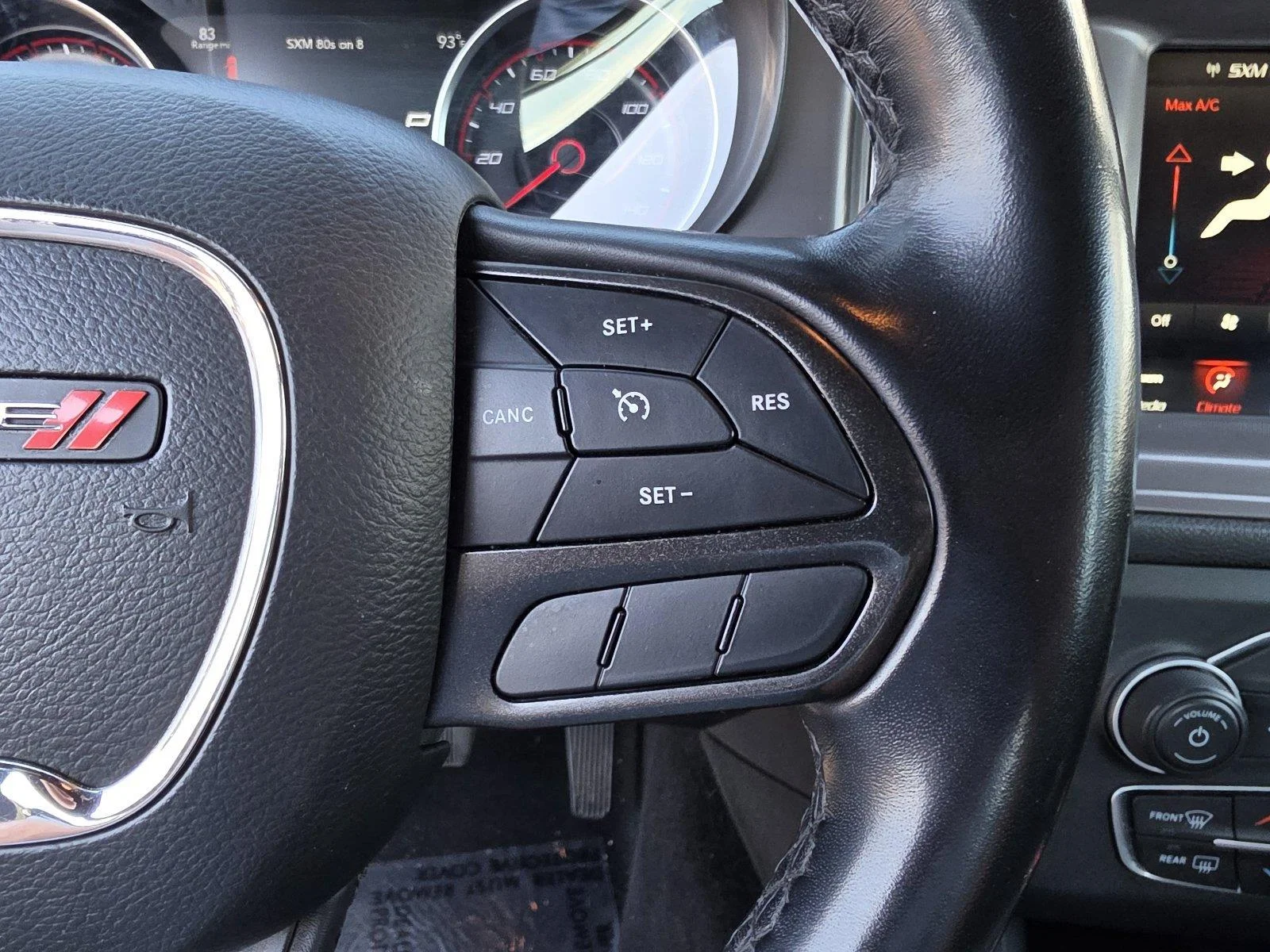 Used 2023  Dodge SXT image 28