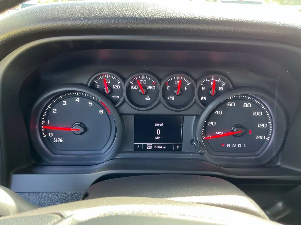 Used 2025 White GMC Pro image 23