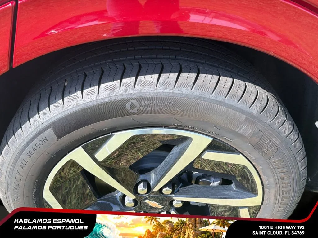 Used 2025 Radiant Red Tintcoat Chevrolet LT image 33