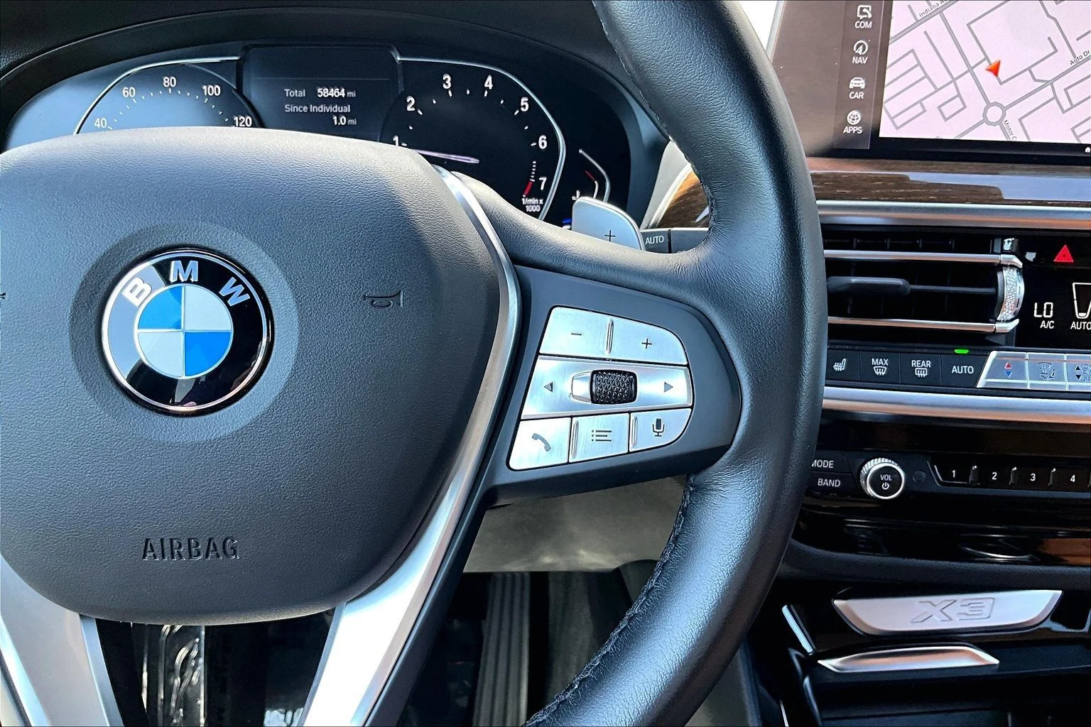 Used 2022 Black BMW sDrive30i image 19