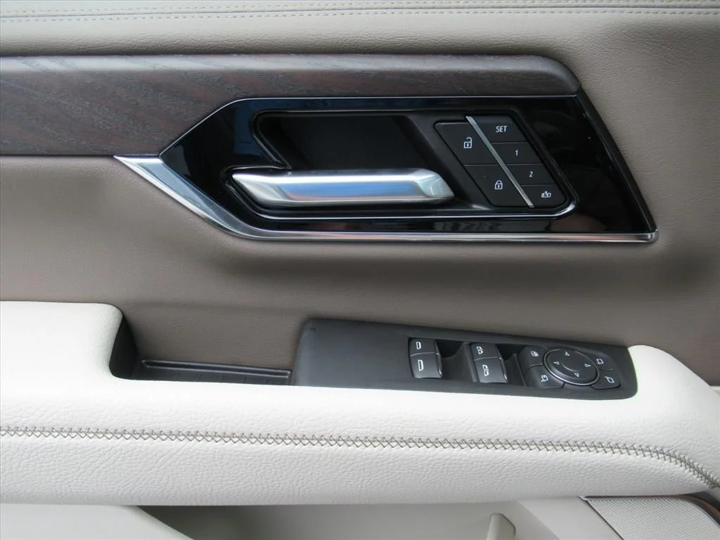 Used 2026 White GMC Denali image 21