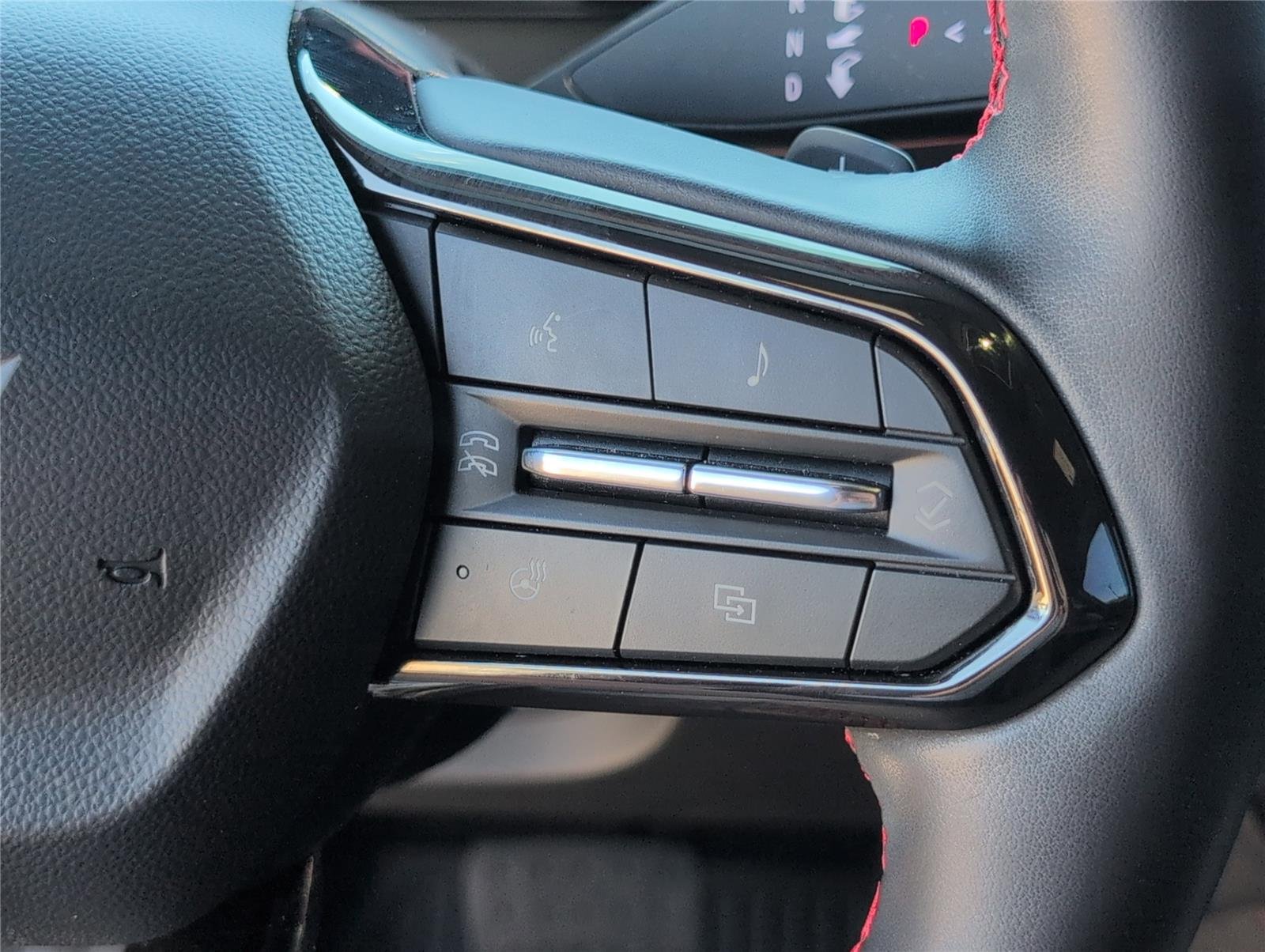 Used 2024 Iridescent Pearl Tricoat Chevrolet RS image 25