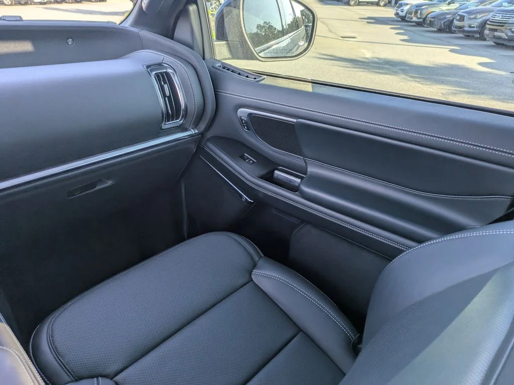 2025 Ford Expedition Platinum - Photo 20