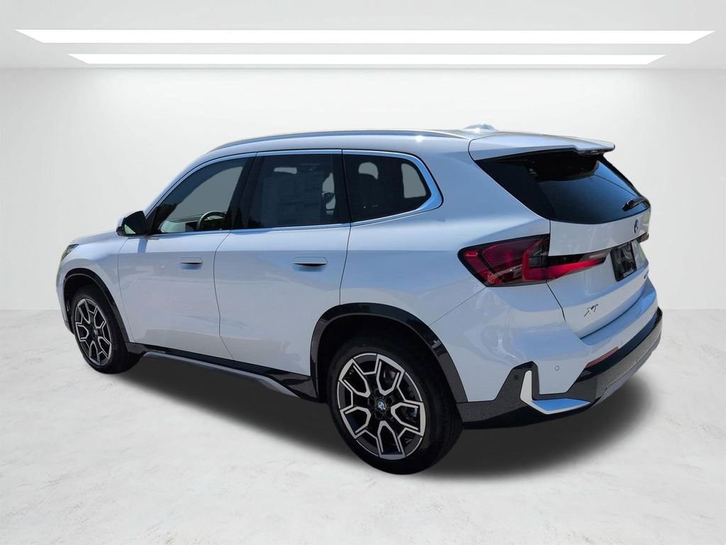 New 2026 Alpine White BMW xDrive28i image 6