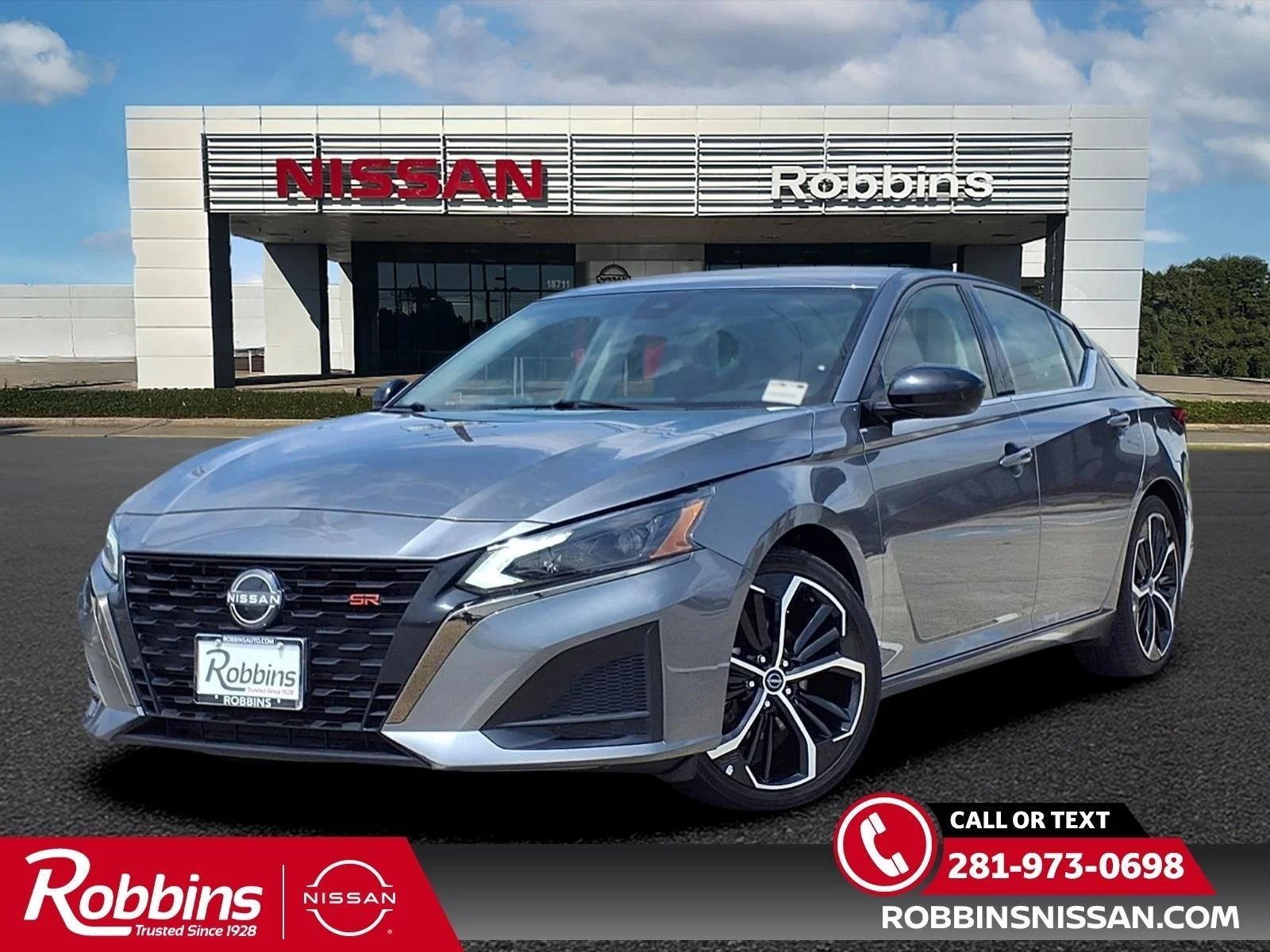 2024 Nissan Altima 2.5 SR Gray at Robbins Nissan