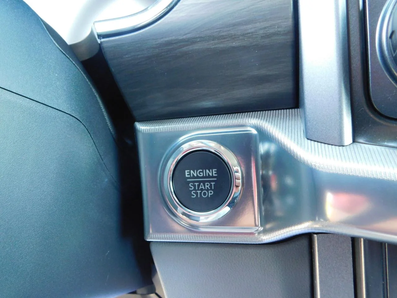 New 2026 Agate Black Metallic Ford Lariat® image 37