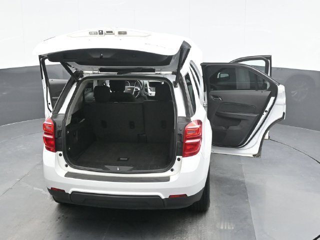 Used 2016 White Chevrolet LT image 27