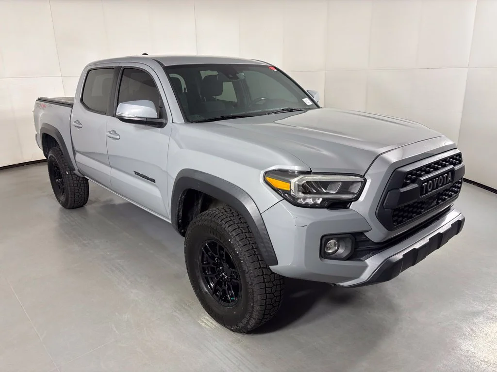 Used 2020  Toyota TRD Off-Road image 2