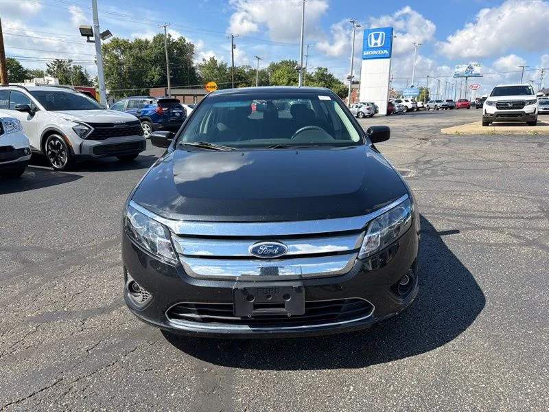 Used 2011 Black Ford SE image 2