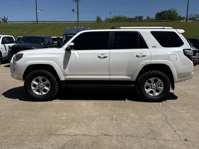 Used 2021 White Toyota SR5 image 10