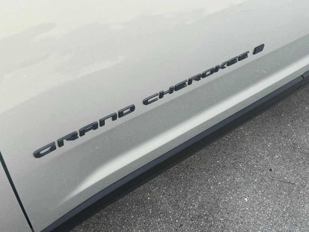 2025 Jeep Grand Cherokee Limited - Photo 31