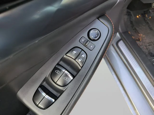 Used 2023 Gray Nissan SR image 17