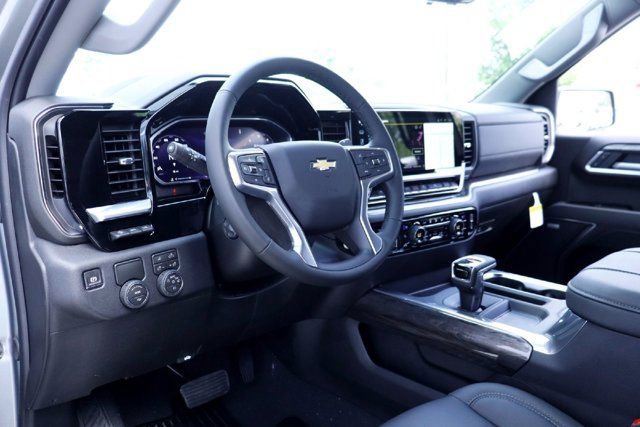 2026 Chevrolet Silverado 1500 LTZ - Photo 7