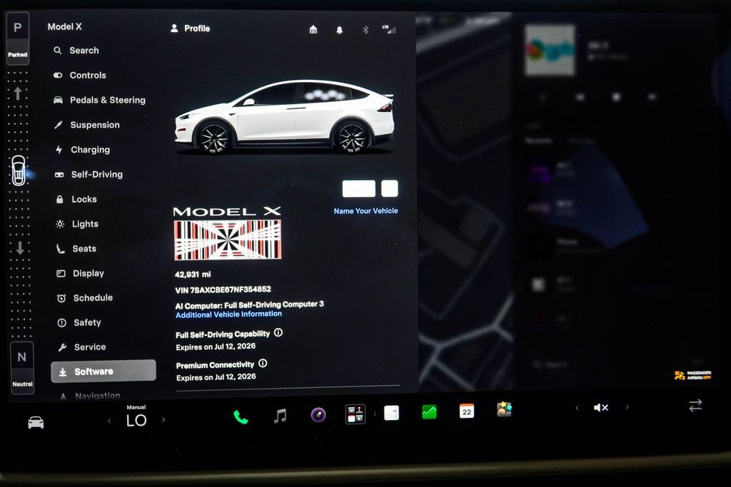 Used 2022 White Tesla Plaid image 29