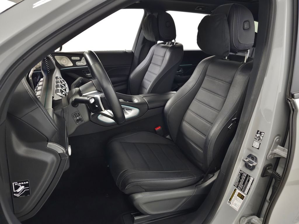 Used 2025 White Mercedes-Benz GLS 580 image 19