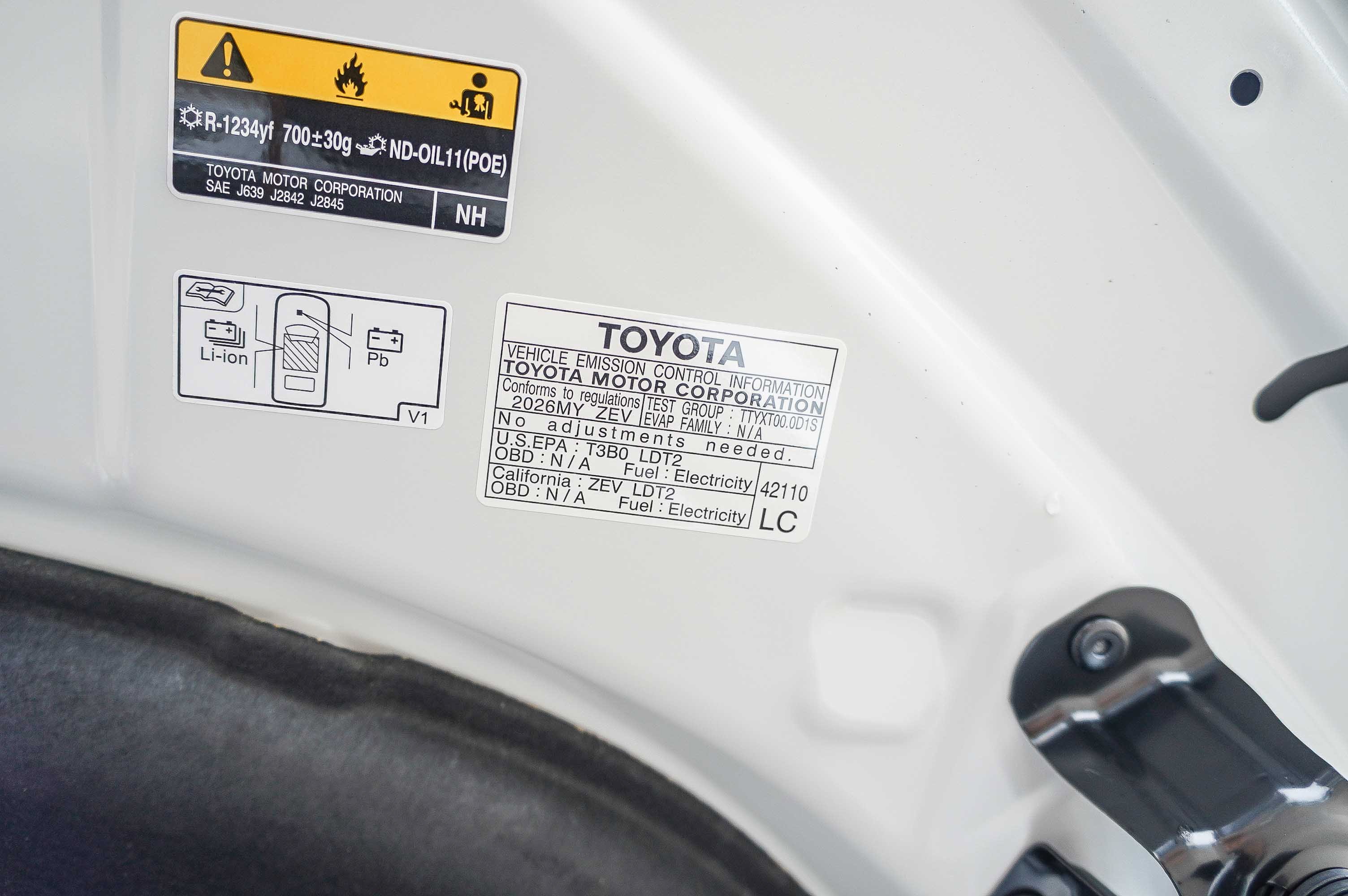 2026 Toyota C-HR SE - Photo 30