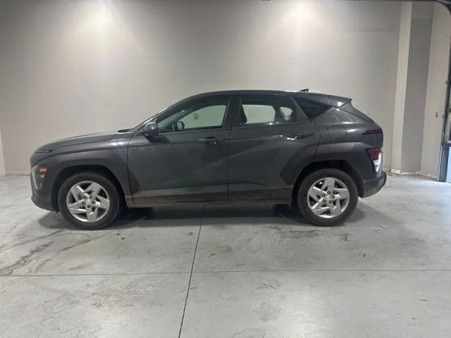Used 2025 Gray Hyundai SE image 10