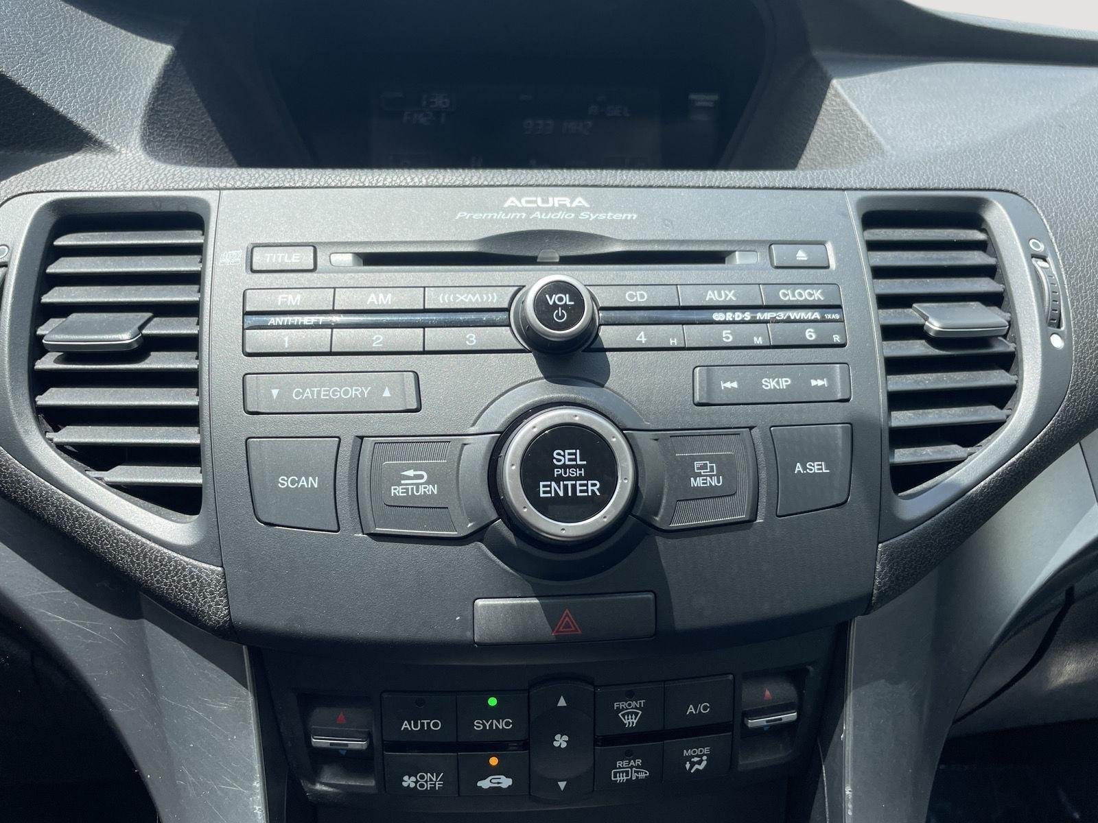 Used 2014 Crystal Black Pearl Acura Base image 16