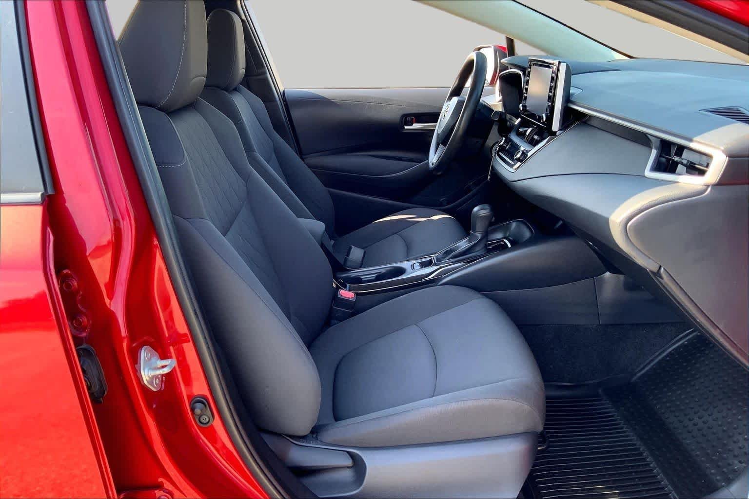 Used 2020 Barcelona Red Metallic Toyota LE image 9