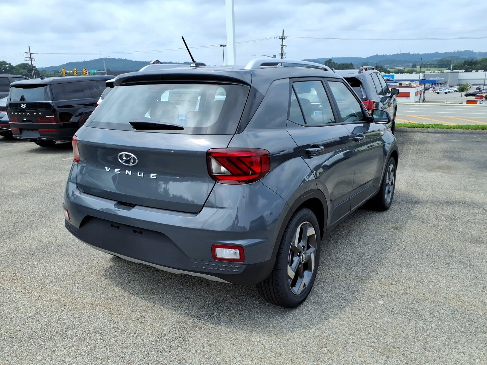 New 2026 Ecotronic Gray Hyundai SEL image 4