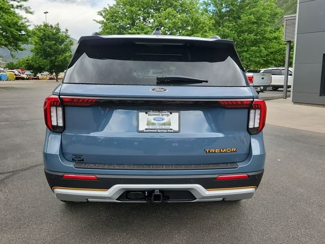 New 2026 Vapor Blue Metallic Ford Tremor® image 4