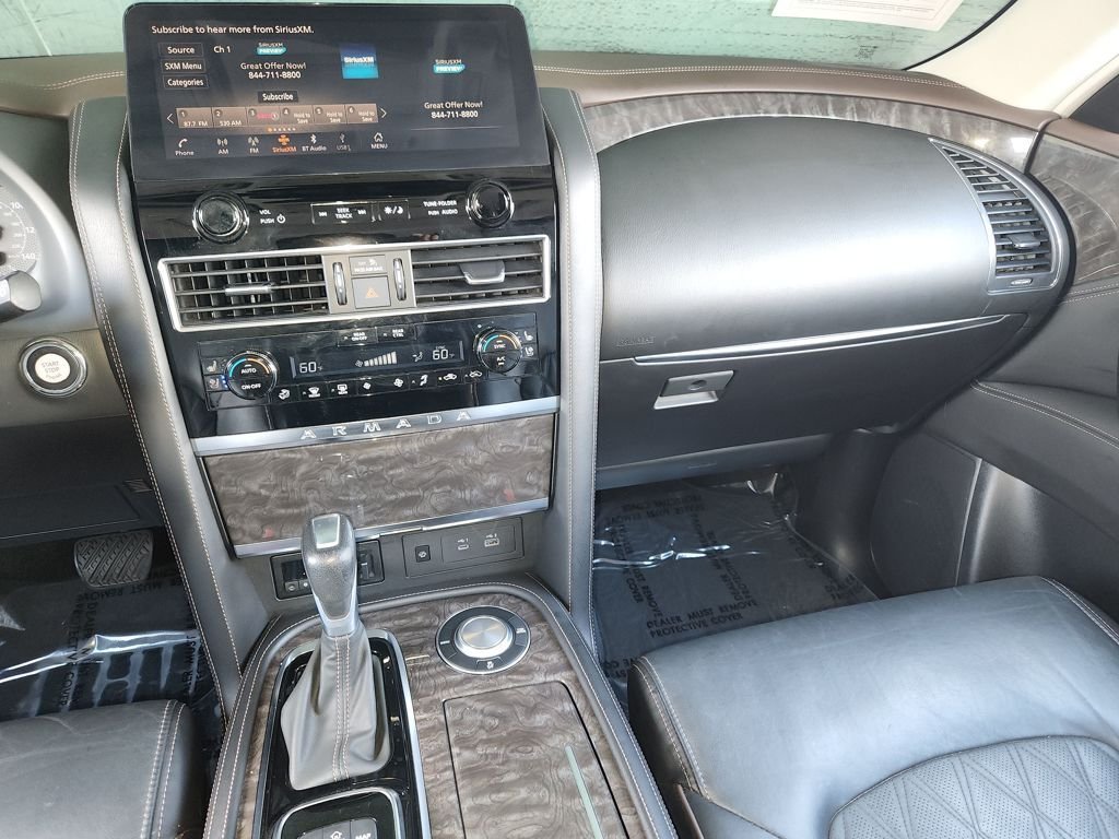 Used 2022 Red Nissan Platinum image 18