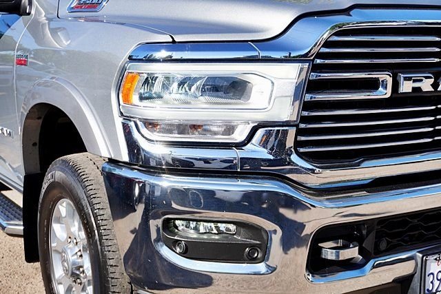 Used 2021 Silver Ram Laramie image 10
